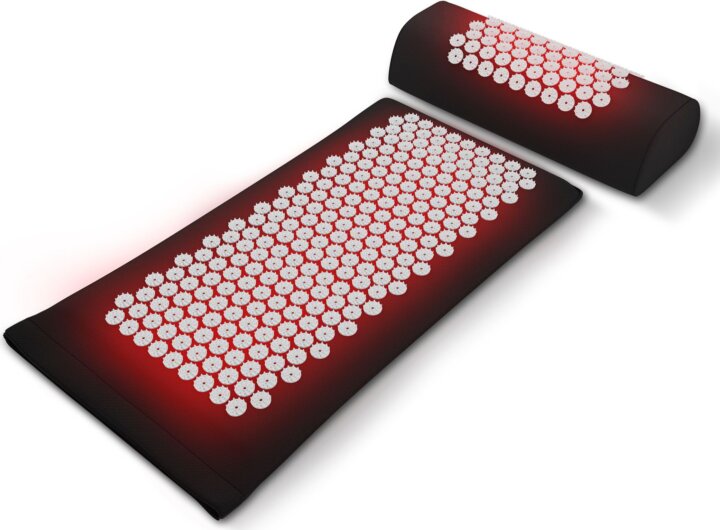 Medisana MM 100 Akupresszúrás szőnyeg fűtőfunkcióval 74 × 40 × 2 cm