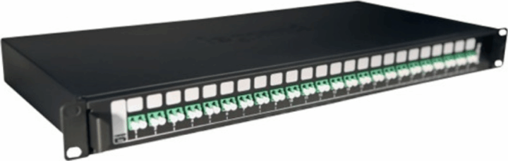Legrand 032167 19" Optikai Patch Panel 24 port - Fekete