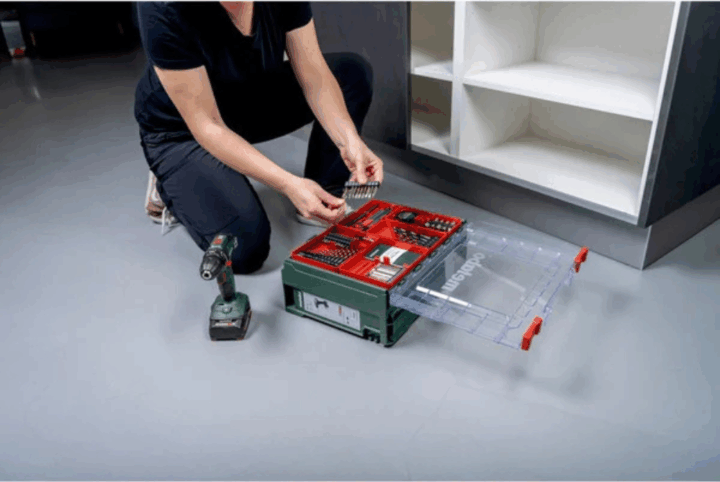 Metabo BS 602207710 Akkus fúró-csavarozó + 2x 18V Akku + Koffer + 74 db-os tartozékkészlet