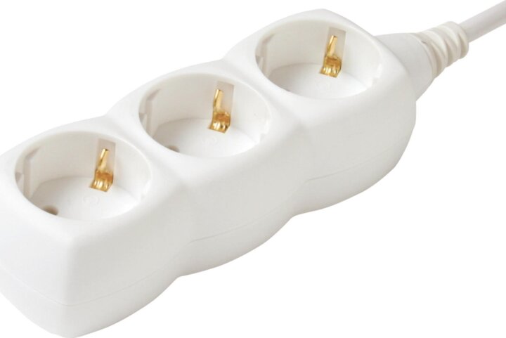 Somogyi NV 03/WH 220V hálózati elosztó 1,5m