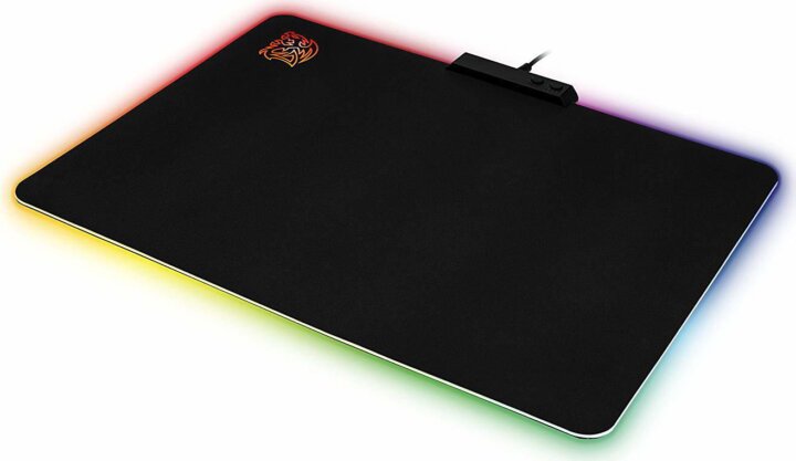 Tt eSports DRACONEM RGB Gaming Egérpad