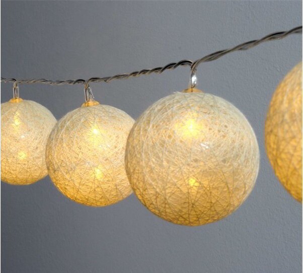 Iris USB-s LED Gömb Fényfüzér 2m - Meleg Fehér Iris USB-s LED Gömb Fényfüzér 2m - Meleg Fehér