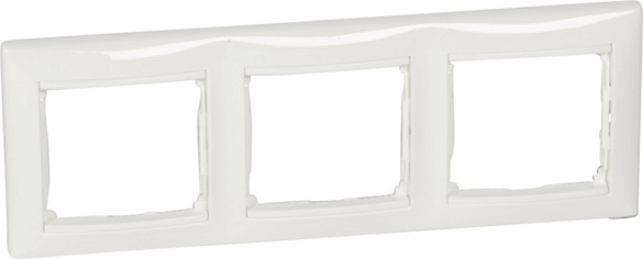 Legrand 774453 Valena Fehér színű 3-as keret