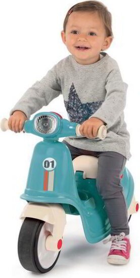 Smoby: Vespa lábbal hajtós kismotor