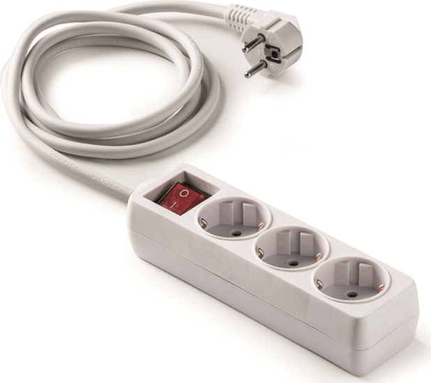 Famatel 9/703 250V Elosztó 3 aljzatos 1.5m - Fehér