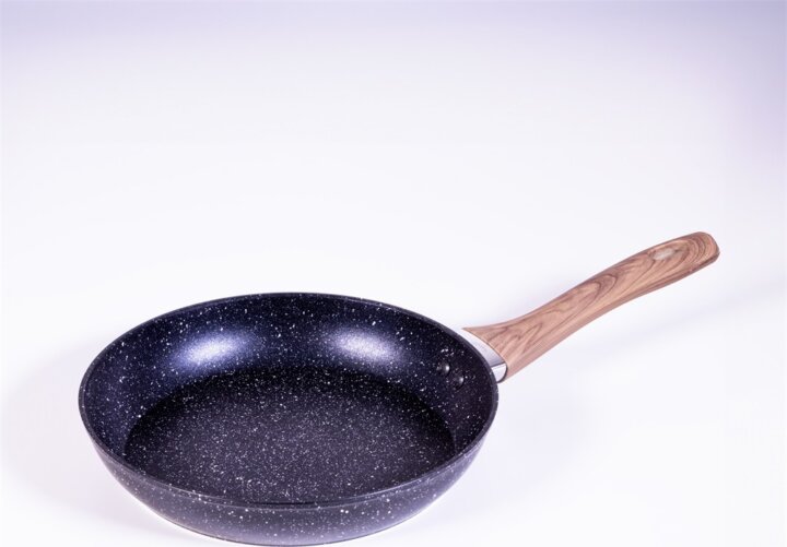 TOO KT-411 Univerzális serpenyő - Fekete TOO KT-411 Univerzális serpenyő - Fekete