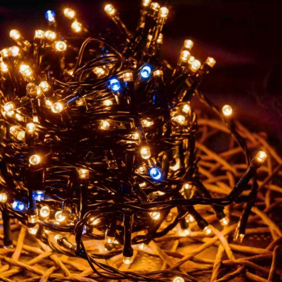 Dekortrend KDT 366 Basic Kültéri Beltéri Jégszikrázó fényfüzér 18m - Melegfehér / hidegfehér Dekortrend KDT 366 Basic Kültéri Beltéri Jégszikrázó fényfüzér 18m - Melegfehér / hidegfehér