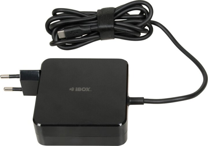 iBox IUZ100TC Univerzális Laptop Töltő Adapter (100W / 5-20V / 3A)