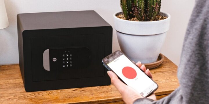 Yale YSS/250/EB1 Szabadonálló Digitális Biztonsági széf - Fekete