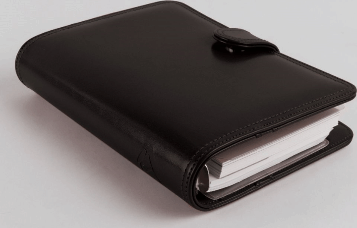 Realsystem 2/160 gyűrűs Heti beosztású Kalendárium műbőr borítóval - Fekete