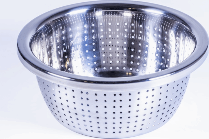 TOO KT-324 Rozsdamentes szűrőtál 22 cm - Ezüst