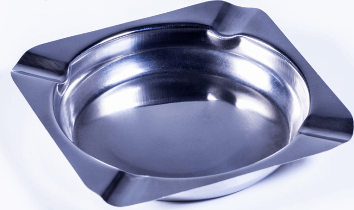 TOO KT-432 Négyzet alakú fém hamutartó 11 cm - Ezüst