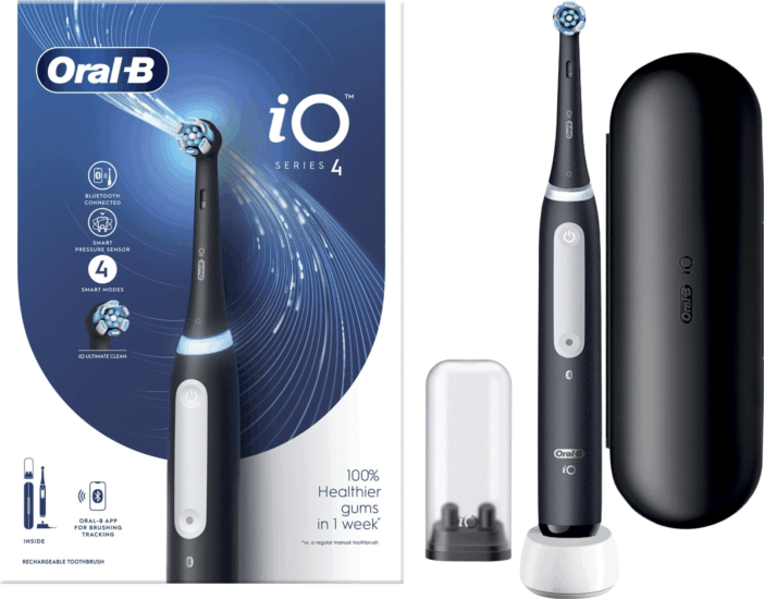 Oral-B iO 4 Forgó-Oscilláló Elektromos Fogkefe tokkal - Fekete