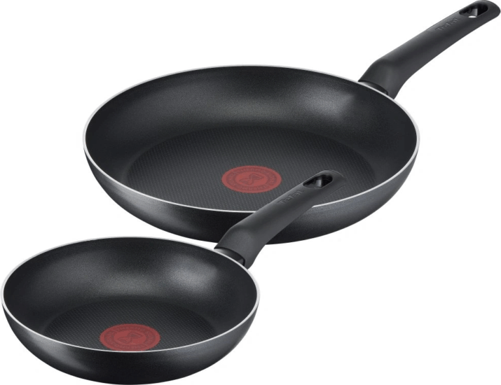 Tefal B5569053 Simple Cook 2 Részes Serpenyő Készlet 20 / 26 cm - Fekete
