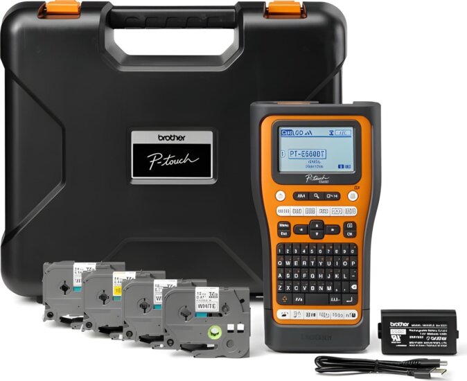 Brother PT-E560BTSP Feliratozógép készlet - Orange/Black Brother PT-E560BTSP Feliratozógép készlet - Orange/Black
