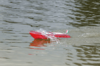 Carson RTR Bella Luisa 2,4G Távirányítós motorcsónak - Piros