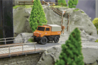 Carson RTR MB Unimog U406 Távirányítós teherautó 1:87 - Narancs