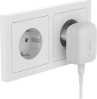 Belkin BOOST Charge 20W USB-C Hálózati Töltő + 1m Lightning kábel - Fehér
