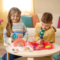 Spin Master 6072551 Kinetic Sand - Squish Pizza Formázható kinetikus homok szett