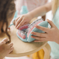 Spin Master Melissa & Doug - Szuper mosoly fogorvos szerepjáték készlet