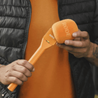 Rode GO Kézi Interjúmikrofon Adapter - Narancssárga
