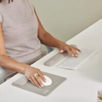 Fellowes Breyta Egérpad Csuklótámasszal 200 x 240 mm - Homok