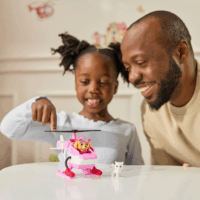 Spin Master Mancs őrjárat - Skye mentőhelikoptere Skye kutya- és macskafigurával