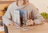 Revell Tiny Adventures - Párizs Könyvtámasz építőkészlet