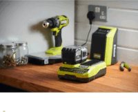 Ryobi ONE+ RC18180 18V Akkumulátor töltő