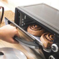 Cecotec Bake&Toast 1090 Elektromos mini sütő 10L 1000 Watt - Fekete