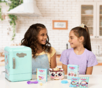 Moose Toys Cookeez Makery S2 Freezy Cakez játékszett