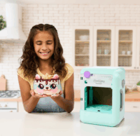 Moose Toys Cookeez Makery S2 Freezy Cakez játékszett