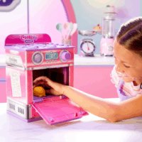 Moose Toys Cookeez Makery Fahéjas tekercs készlet Meglepetés plüss figurával