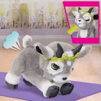 Just Play furReal Daisy Yoga Interaktív kecske plüssfigura