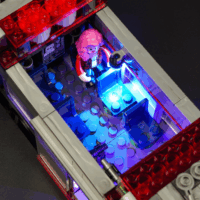 Lumibricks F9060 Cyberpunk Neoncity Jövőbusz 605 Darabos Építőjáték