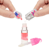 MGA Entertainment Yummiland 2. széria Szájfény baba - Roxie Crystal Candy