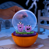 MGA Entertainment MGA"s Miniverse Make It Mini - Halloween 2025 Beetlejuice meglepetés figura szett