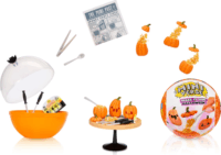 MGA Entertainment MGA"s Miniverse Make It Mini - Halloween 2025 Beetlejuice meglepetés figura szett