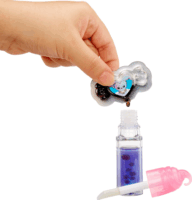 MGA Entertainment Yummiland Szájfény baba Sour Sweeties - Nina Heartpop