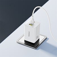 Baseus EnerFill FE11 USB-A / 2x USB-C Hálózati Gyorstöltő Adapter 100W - Fehér