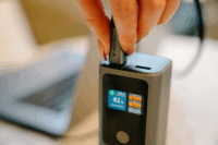 Verbatim Charge "n" Go w 27000mAh 183W Poerbank - Szürke