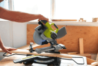 Ryobi EMS216L Elektromos Asztali Gérvágófűrész Ø216mm 1500W