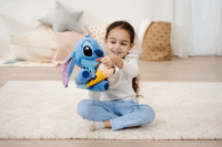 Simba Disney Stitch fagylalttal plüssfigura 25cm