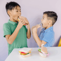 Spin Master Melissa & Doug 33 részes szendvicskészítő játékszett