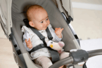 Zapf Creation cumisüveg kacsa plüssfigura csörgővel és csipesszel