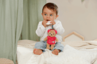 Zapf Creation BABY born® Eper mackó bébi plüss rágókával 18cm - Piros