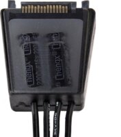 SilverStone SST-CP06-E4 1x 15-Pin-SATA - 4x 15-Pin-SATA kábel - Fekete