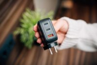 Verbatim 30238 USB-A / 2x USB-C Mini GaN Hálózati Gyorstöltő Adapter 65W - Fekete