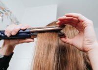 Concept PROFI Care VZ8100 Hajvasaló Titán Bevonattal 220°C - Kék / Arany