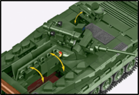 Cobi 2631 BMP-1 Tank figurával 758 darabos építőjáték